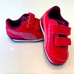 Girls Pink Puma Sneakers, size 4